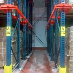 Detalle pasillo de racks penetrables